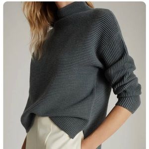 NWT Reiss lila clean turtleneck